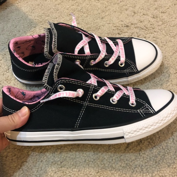 black and pink chucks